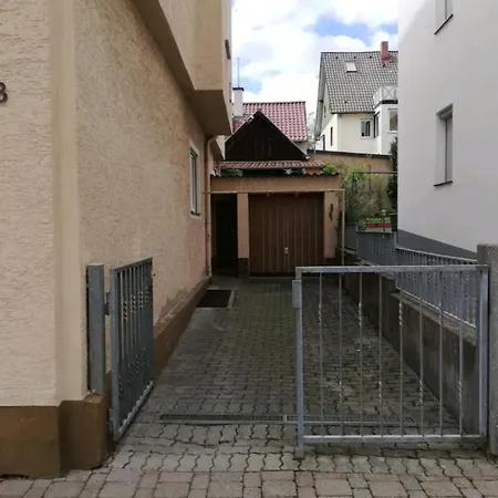 Pensión Single Near The Black Forest *